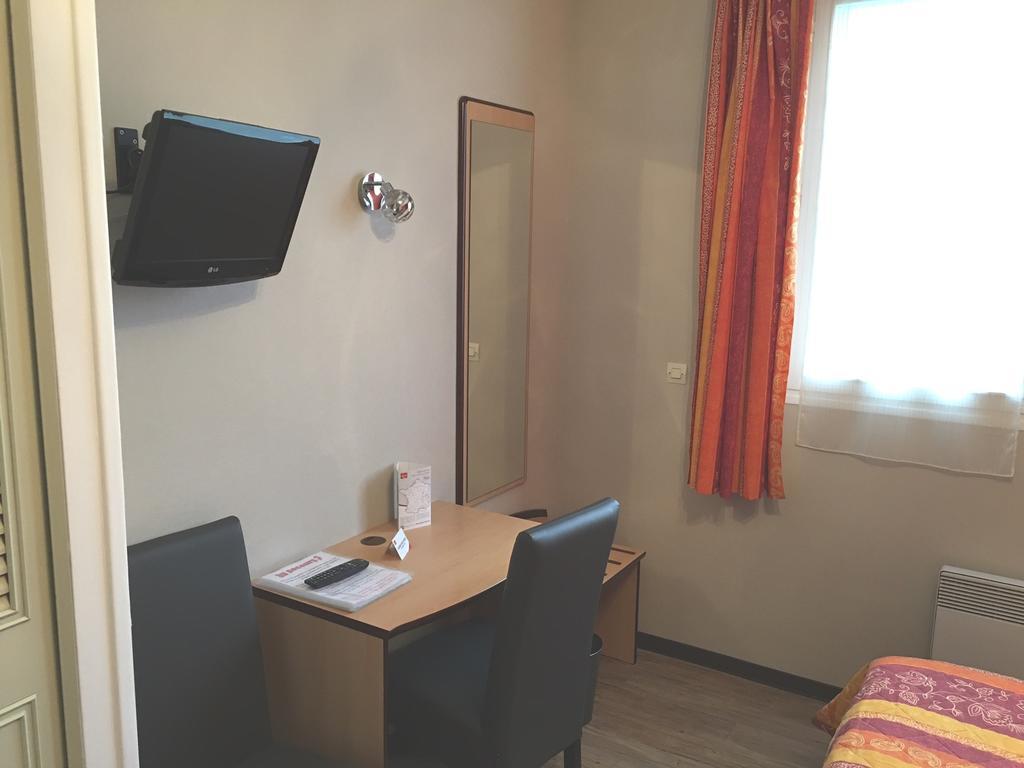 Hotel Du Haut Marais Saint-Marcel  ภายนอก รูปภาพ